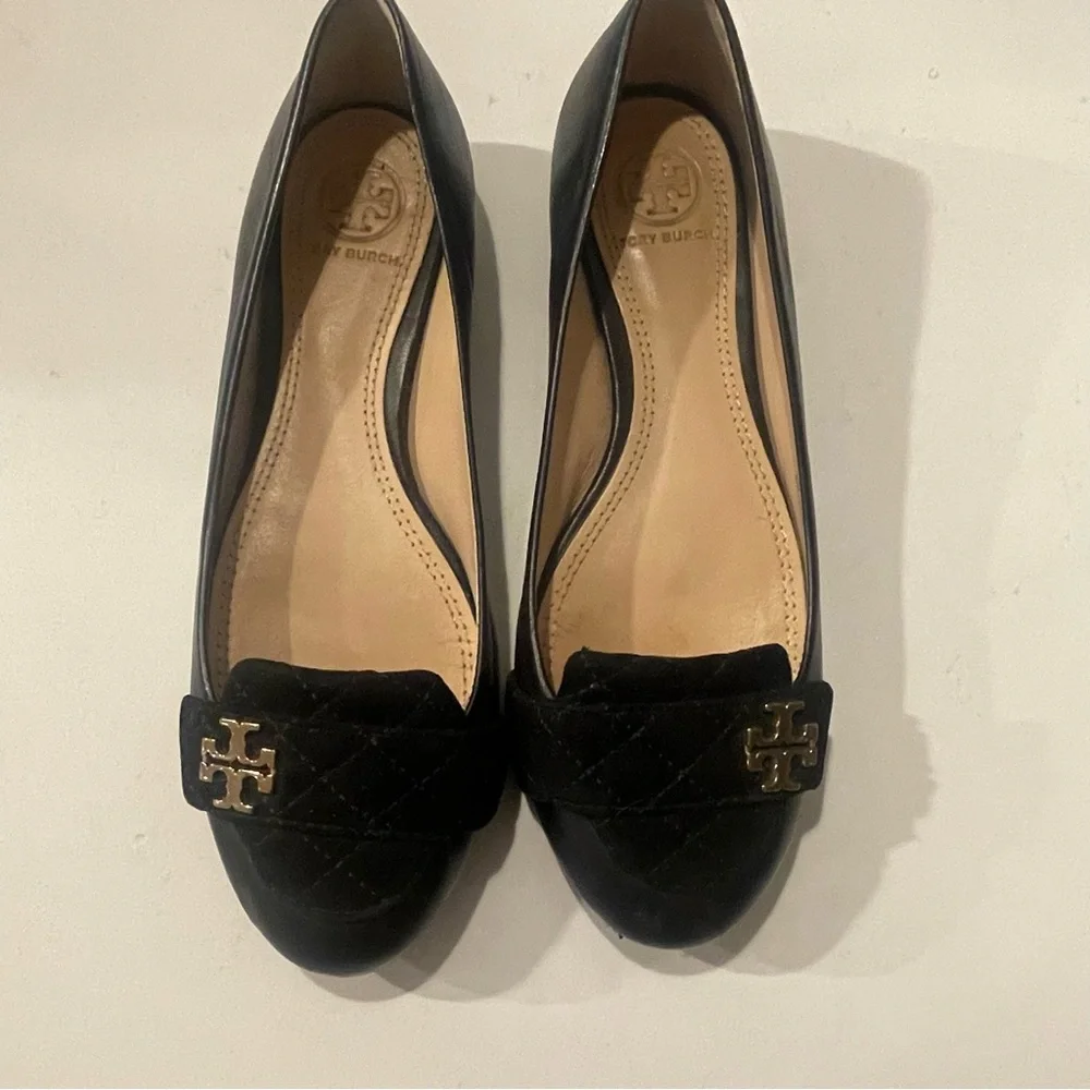 Tory Burch leather Flats in Black - Picture 3 of 6